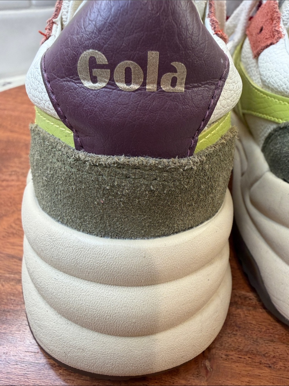 Gola Saturn Quadrant Womens White Suede Lifestyle Sneakers Shoes - Picture 5 of 9